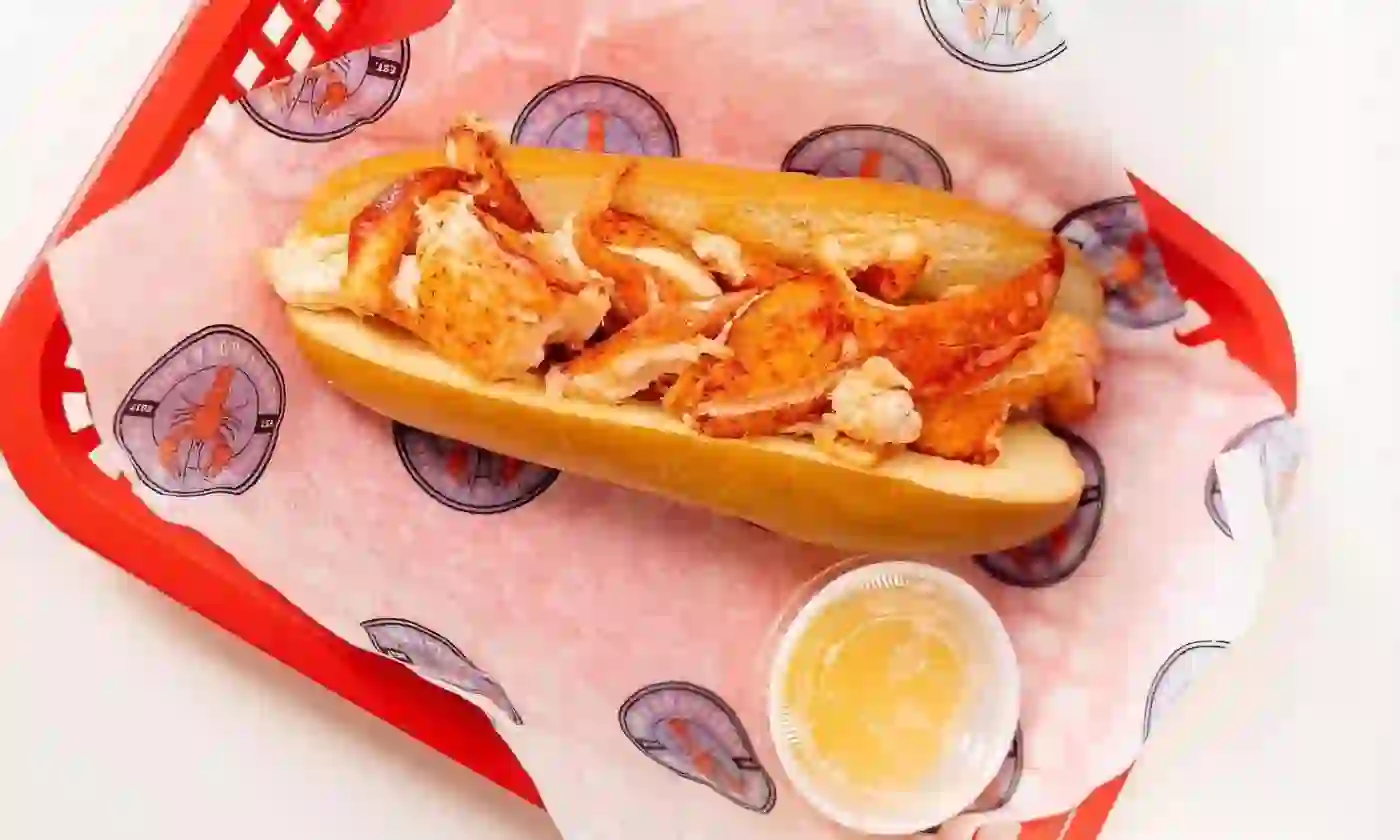 Why You Should Visit Lobstah On A Roll?