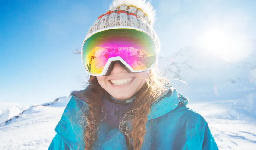 Why Should You Use Ski Goggles?
