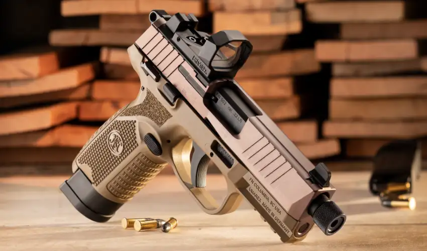 The Ultimate Guide to Choosing the Right Pistol & Rifle